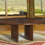 saeple wood round table